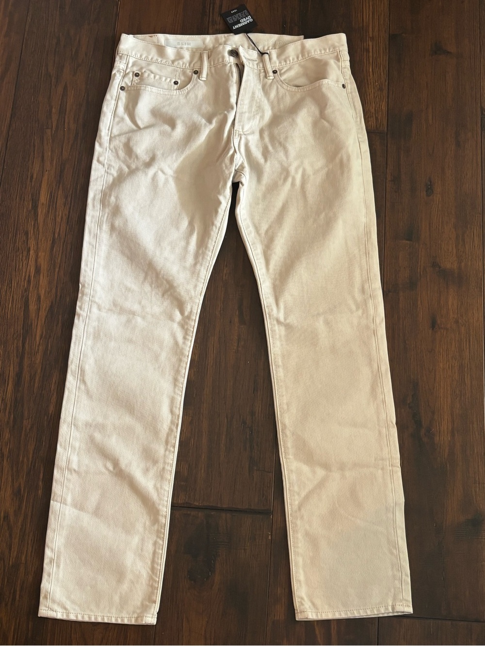 Women's Straight Leg Jeans in Light Beige